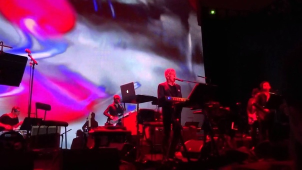 John Cale with The Libertines Run Run Run Philharmonie, 04 Avril