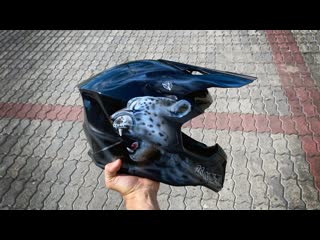 Аэрография Барс на шлеме / Bars (snow leopard) airbrushing on Ariroh Wraap helmet