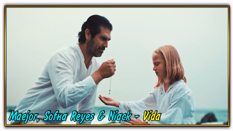 Maejor, Sofía Reyes Niack Vida