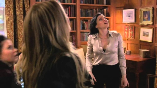3x18 Emma Hook,