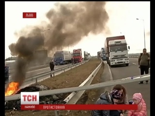 У Львові протестувальники захопили МВС, СБУ та прокуратуру