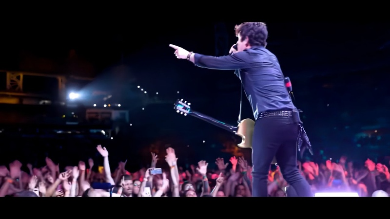 GREEN DAY ( Billie Joe) Kids in America Music Video, No Fun