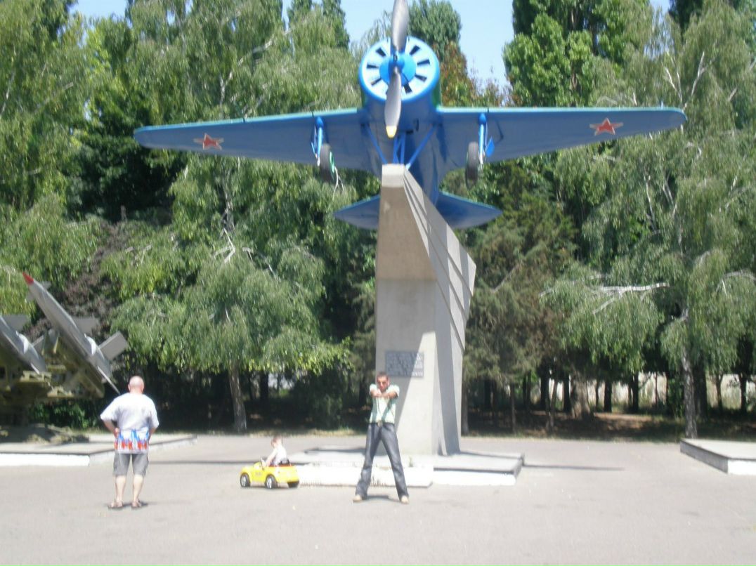 Женя Довгошия | Монастырище