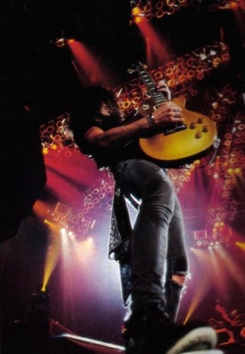 Nikki Chas | Los Angeles