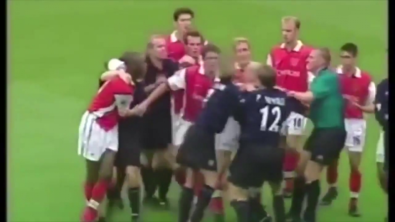 Манчестер Юнайтед Арсенал, 1999, Кин Стам vs.