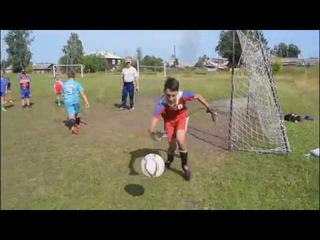 Мы играем в футбол