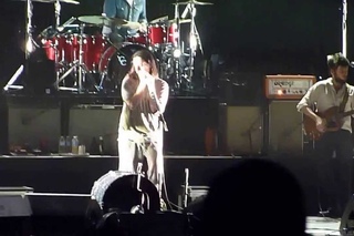Mumford & Sons - AC/DC’s “Shook Me All Night Long“ (Toronto 8/26/13)