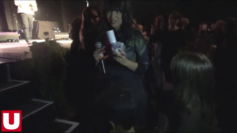 Indila rencontre Noam, lun de ses grands